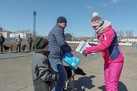 Награждается Савченко В.с Югрой
